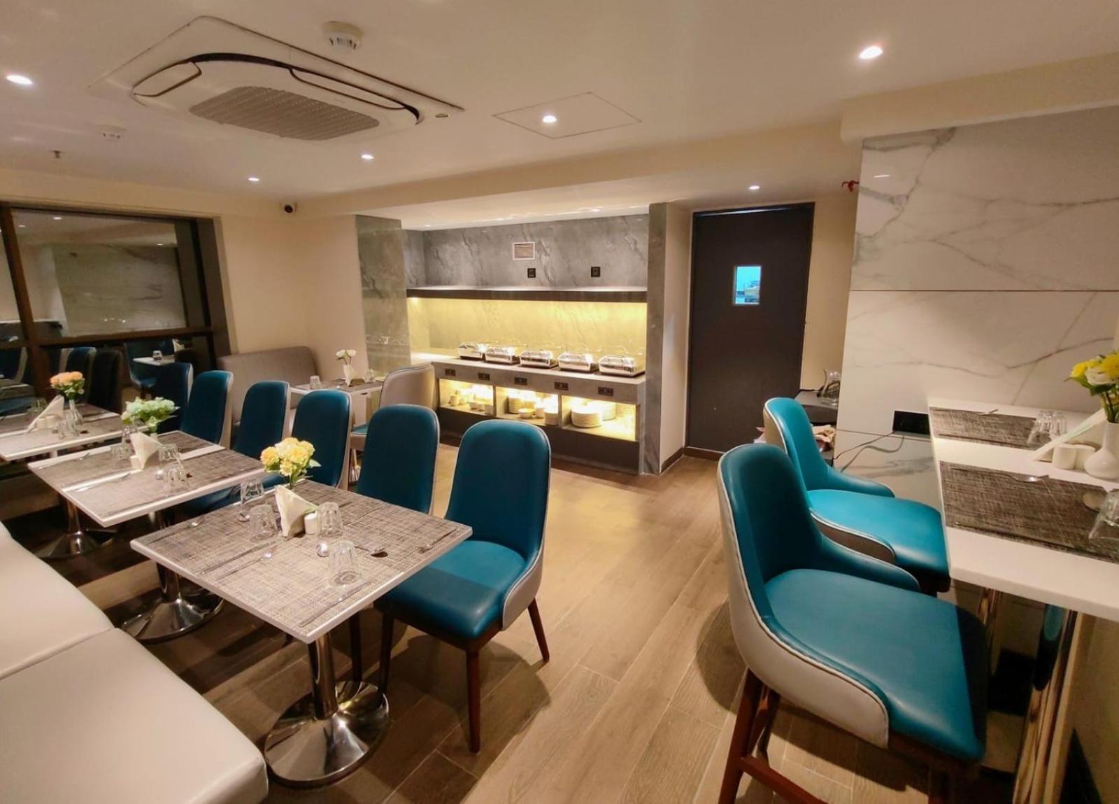 Maxxvalue Hotel Midc - Andheri Bombay Exterior foto
